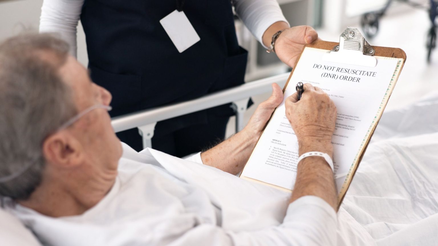 Understanding DNR (Do Not Resuscitate) Decisions A Personal Choice